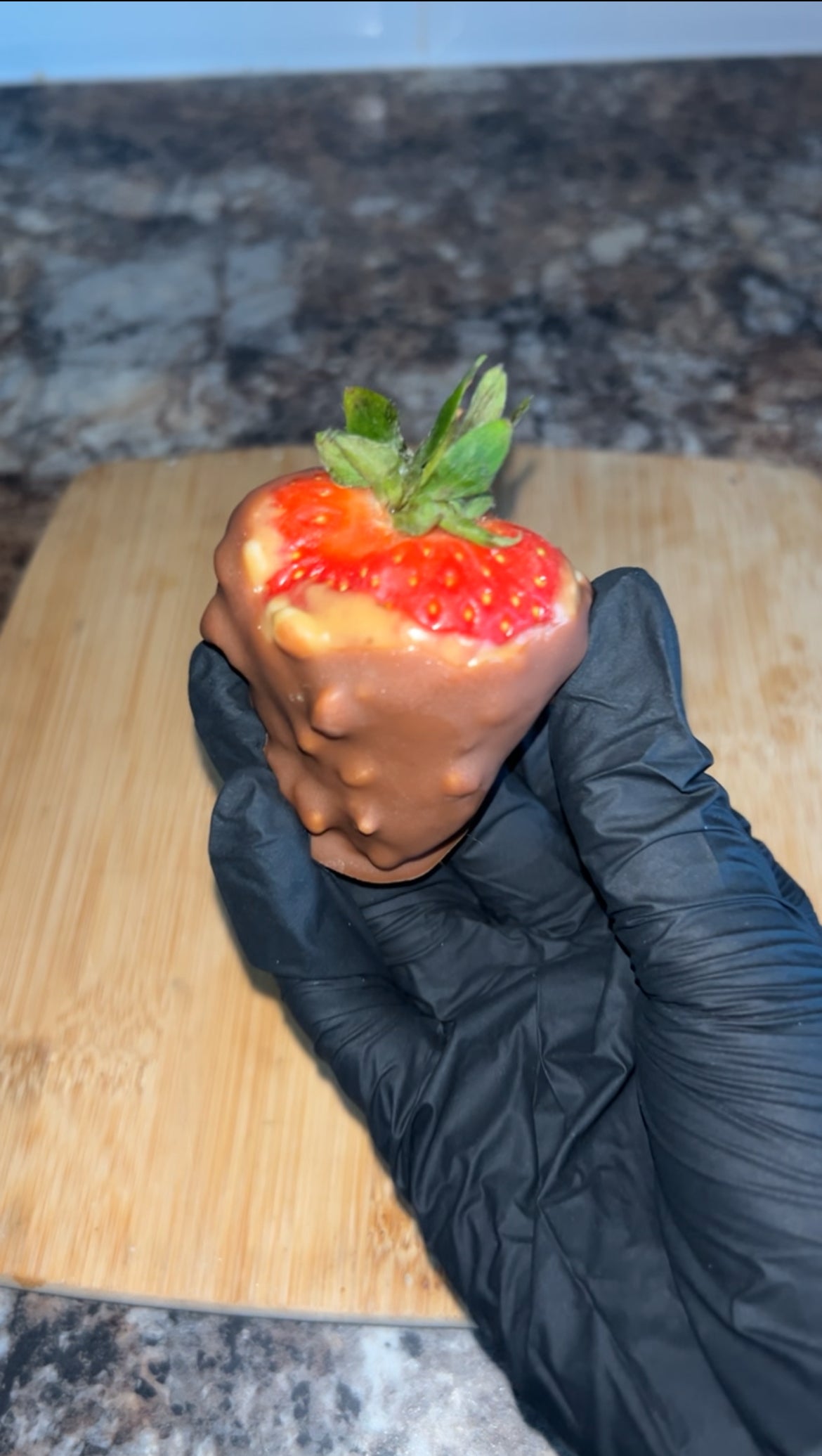 Peanut butter strawbs - x5 in a cup