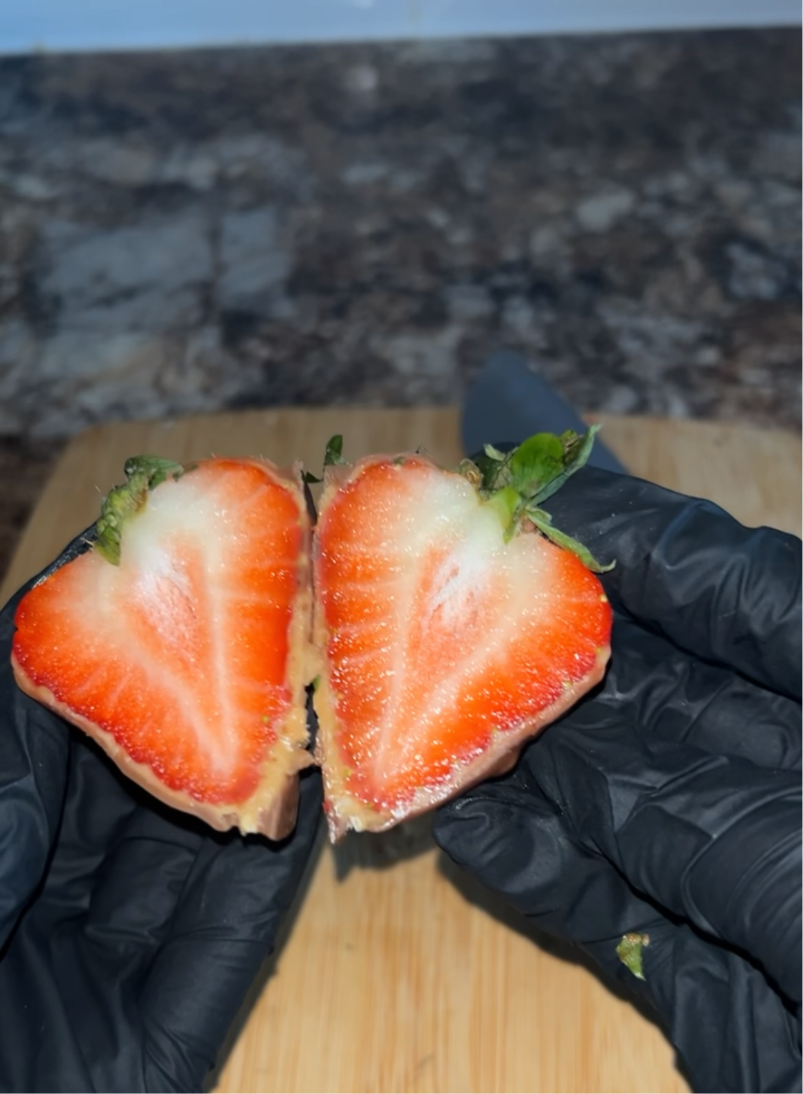 Peanut butter strawbs - x5 in a cup